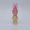 Хипстерами, играющими в онлайн-игру "красный ангел-планктон", слепую коробку для животных Application Scenario